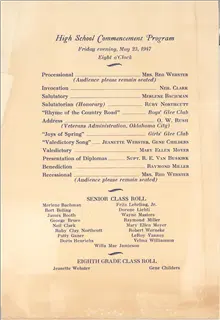 small_moms commencement 1947.webp